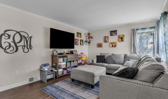 553 Mermaid Ave, Beachwood, NJ 08722