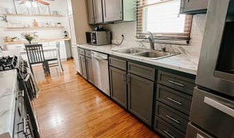 510 N Vine St, Agency, IA 52530