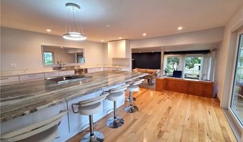 141 Glen Ridge Rd, Cranston, RI 02920
