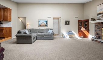 16 Lakeridge Dr, Adrian, MI 49221
