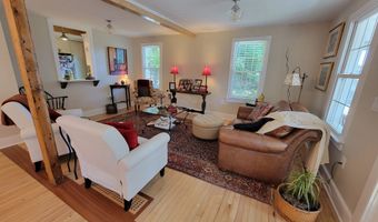 6 W Main St, Chester, CT 06412