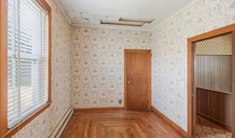 400 Thames St, Bristol, RI 02809