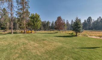 56081 Snow Goose Ct, Bend, OR 97707