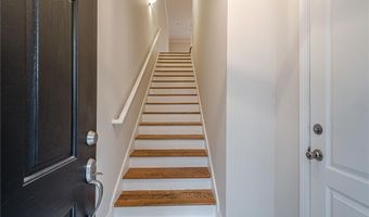 1949 Sterling Oaks Cir NE 13, Atlanta, GA 30319