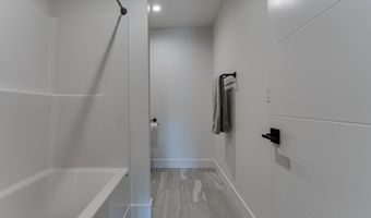 967 S 66TH Pl, Springfield, OR 97478