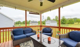 221 Little Man Dr, Boiling Springs, SC 29316