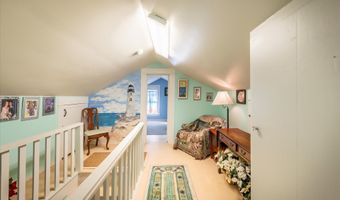 830 DIVISION St SE, Bandon, OR 97411