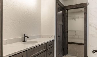 7518 N Autry Ln, Athol, ID 83801