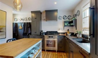 129 Cedar Ave, East Providence, RI 02915