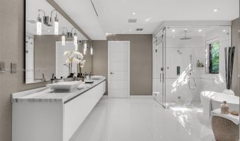 124 Park Dr, Bal Harbour, FL 33154