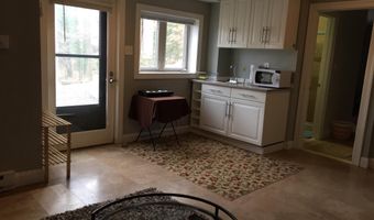 8312 UPPER SPRING Ln, Annandale, VA 22003