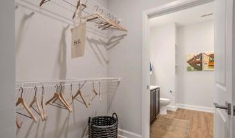 1020 Lusso Ave 200, Columbus, OH 43201