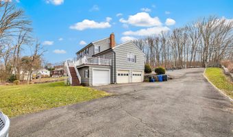 350 Stonehouse Rd, Trumbull, CT 06611