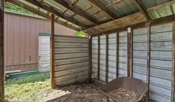 206 E 2nd Ave, Clark Fork, ID 83811