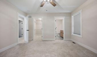 833 MONROE Ter, Dover, DE 19904
