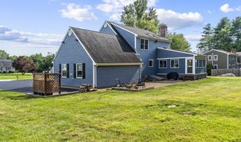 3 Cedar Hill Dr, Acushnet, MA 02743