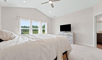 15 Kodak Ln, Angola, IN 46703