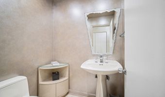 4045 N Harvard Ave, Arlington Heights, IL 60004