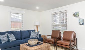 412 1st St, Apex, NC 27502