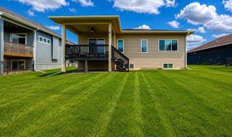 827 33rd Ct SW, Altoona, IA 50009