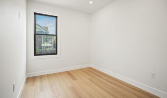 31 W 46TH St A, Bayonne, NJ 07002