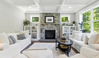 9206 FERNWOOD Rd, Bethesda, MD 20817