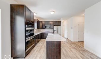 1986 Devonshire Ave, Avon, IN 46123