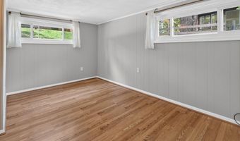 10228 HATHERLEIGH Dr, Bethesda, MD 20814