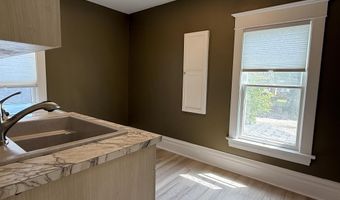 501 S DAKOTA St, Aberdeen, SD 57401