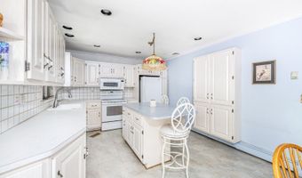 31 Lounsberry Hollow Rd, Alloway, NJ 07461