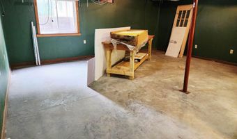 1697 685Th Ave, Albia, IA 52531