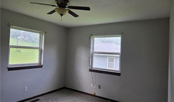 1421 S 6th St, Atchison, KS 66002