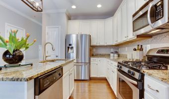 19 BOUCHER Pl, Annapolis, MD 21403