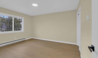 114 3rd Ave 10, Belmar, NJ 07719