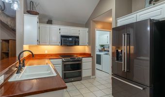 1706 Agarito Ave, Alice, TX 78332