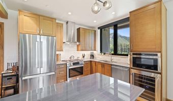 1 Waterfront Way 208, Avon, CO 81620