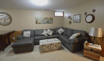 2214 SE 14th Ave, Aberdeen, SD 57401