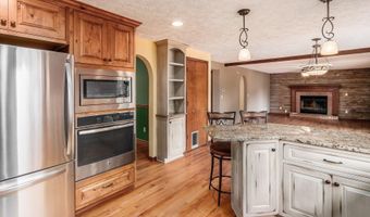 6130 Steamtown Rd, Ashley, OH 43003