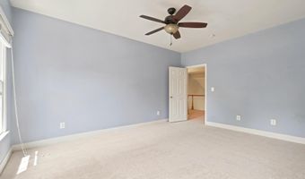 19704 STANFORD HALL Pl, Ashburn, VA 20147