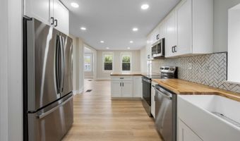 50 14th St, Bangor, ME 04401