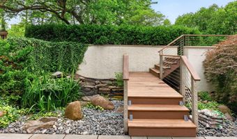 1980 Hillside Dr, Columbus, OH 43221