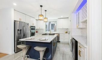 423 College Blvd, Alamo Heights, TX 78209