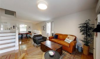 364 Bellevue Ave 5A, Newport, RI 02840