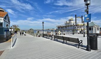 801 N PITT St #1203, Alexandria, VA 22314
