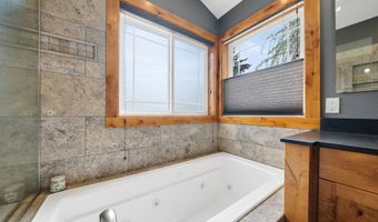 7705 SEATTLE Ave, Bay City, OR 97107