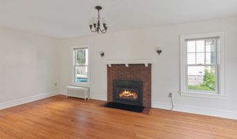 37 Bilodeau Ct, Burlington, VT 05401