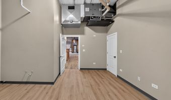 115 S Main St 115-119, Algonquin, IL 60102