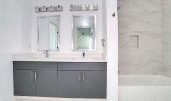 425 AVENUE C 504, Bayonne, NJ 07002