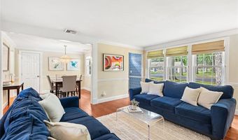 15 Zephyr Ln, Barrington, RI 02806