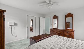 78 Ellery Rd, Newport, RI 02840